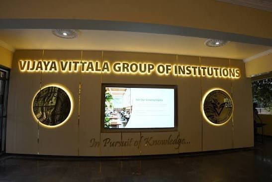 VVIT Campus Architecture & Lawn
